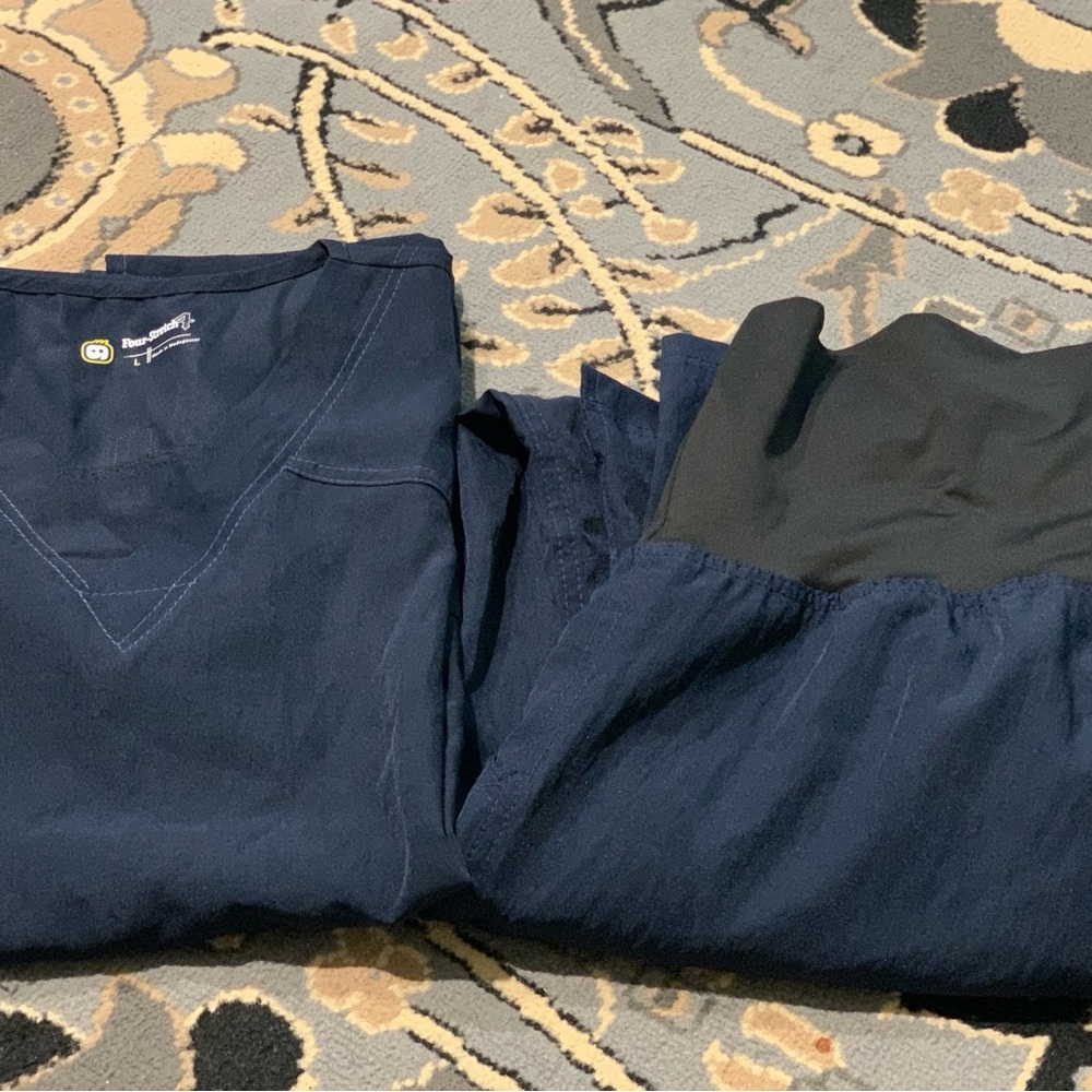 WonderWink Navy Blue Scrub Top and Maternity scrub pants set - Picture 6 of 6